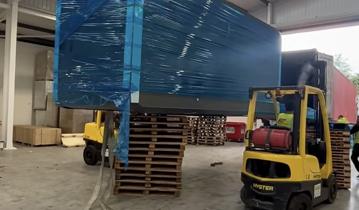 Schwerlast- & Großraumtransporte